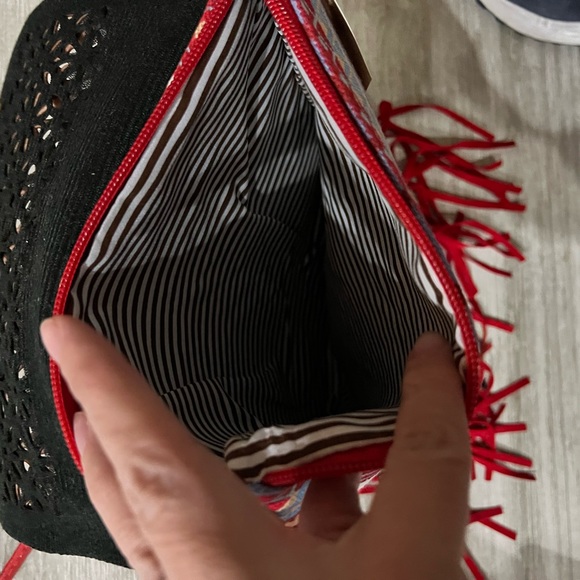 Boho Aztec fringe crossbody bag - Picture 5 of 6